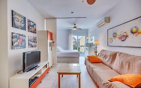 Homeforguest Bright Studio In La Carihuela Near The Beach