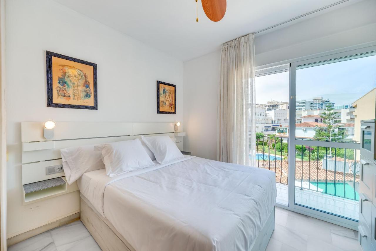 Homeforguest Bright Studio In La Carihuela Near The Beach Torremolinos Buitenkant foto