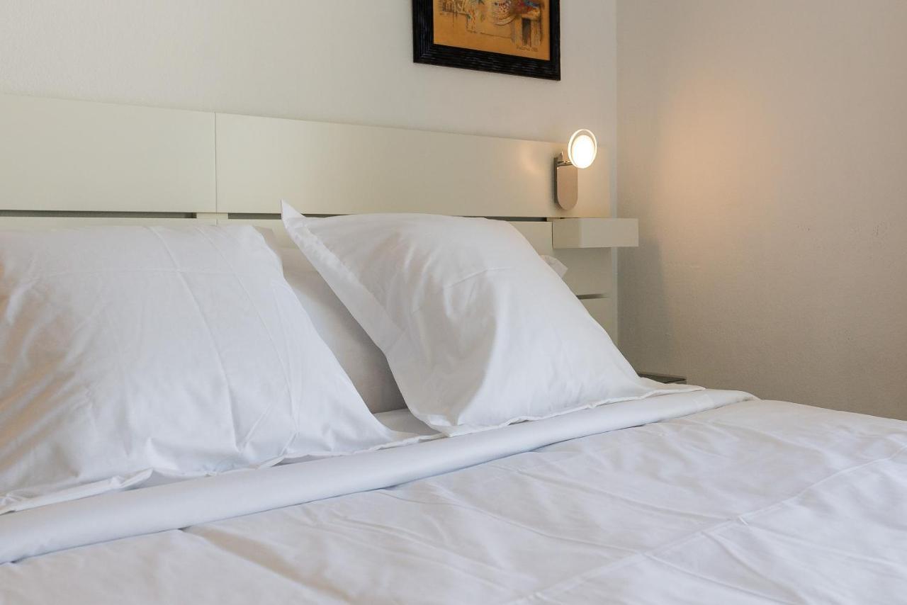 Homeforguest Bright Studio In La Carihuela Near The Beach Torremolinos Buitenkant foto