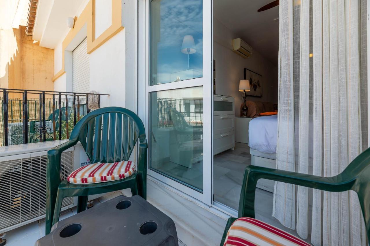Homeforguest Bright Studio In La Carihuela Near The Beach Torremolinos Buitenkant foto