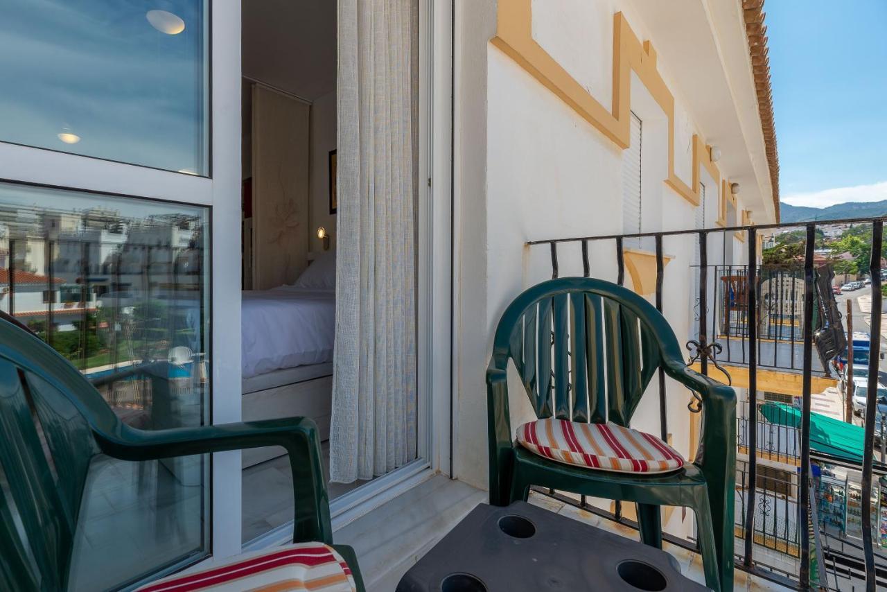 Homeforguest Bright Studio In La Carihuela Near The Beach Torremolinos Buitenkant foto