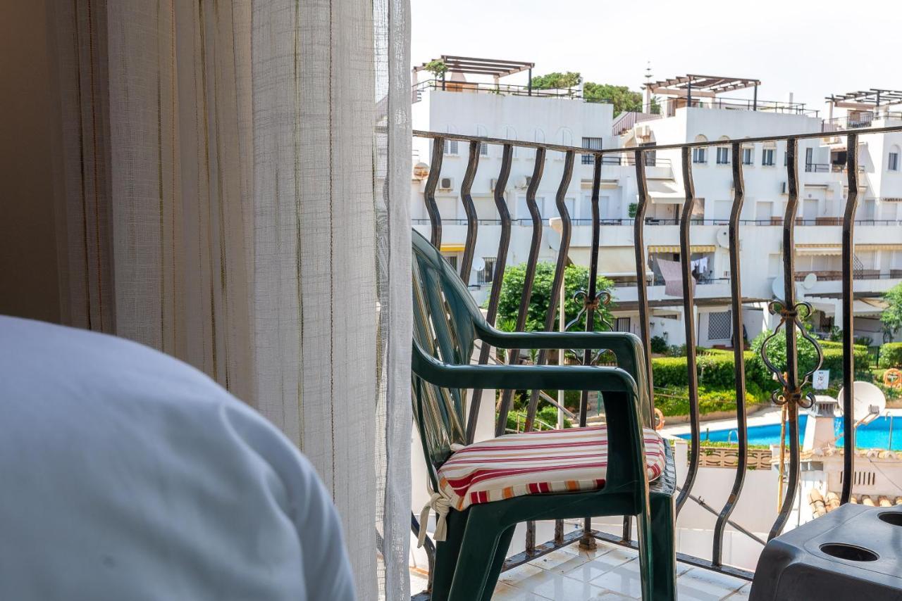 Homeforguest Bright Studio In La Carihuela Near The Beach Torremolinos Buitenkant foto