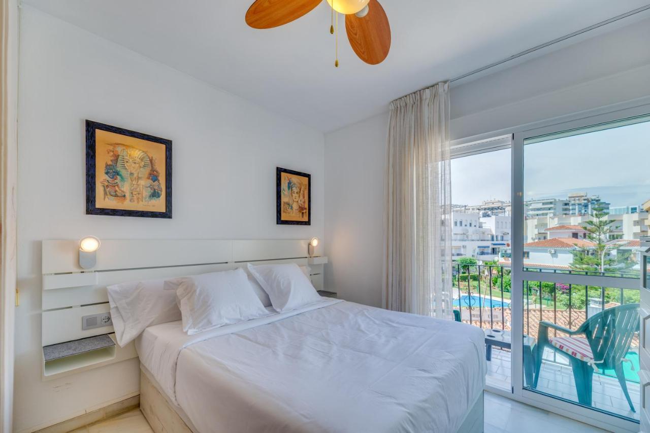 Homeforguest Bright Studio In La Carihuela Near The Beach Torremolinos Buitenkant foto